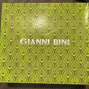 Gianni Bini 
Size 9.5M
Color silver